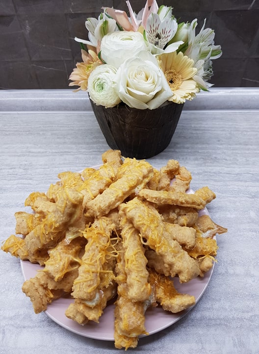 Zahorán Ágnes sajtos rúd paleo