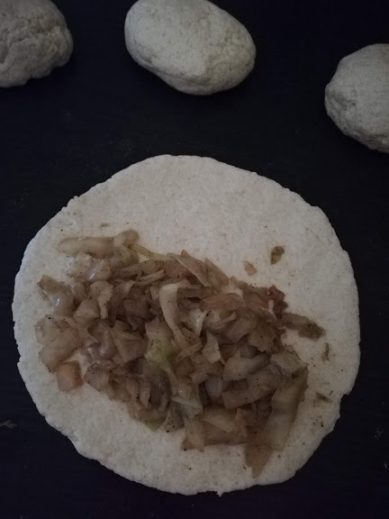 Vegan káposztás lángos 2